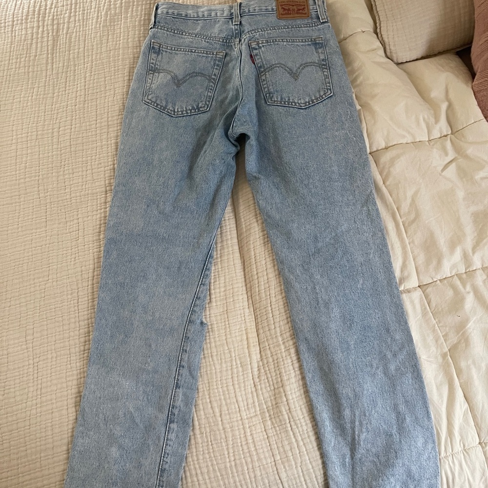 Levi’s wedgie straight Classic Light Blue Distressed Women Jeans size 26 - Picture 7 of 8